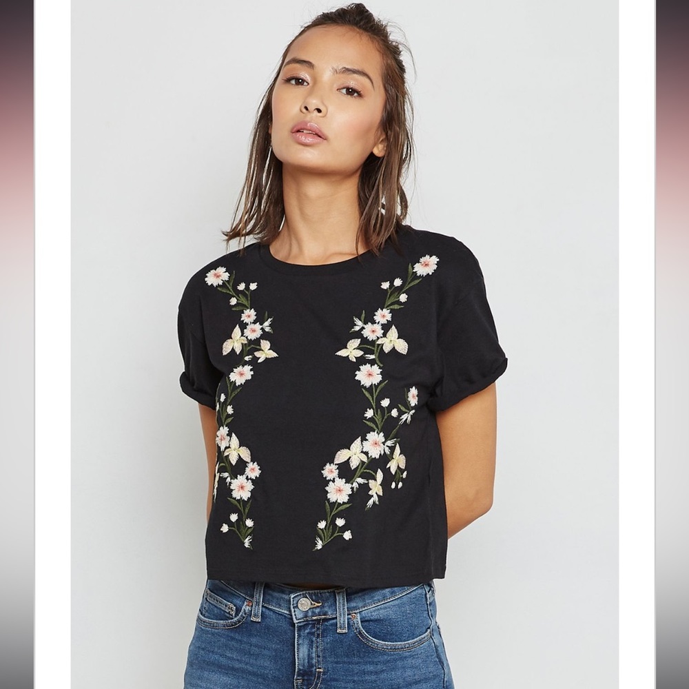 Top shop - floral embroidered crop tee